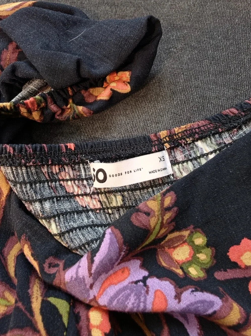 Black Floral Maxi Dress with Puff Sleeves - Picture 3 of 5